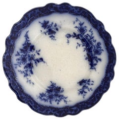 Assiette Henry Alcott à fond bleu touraine