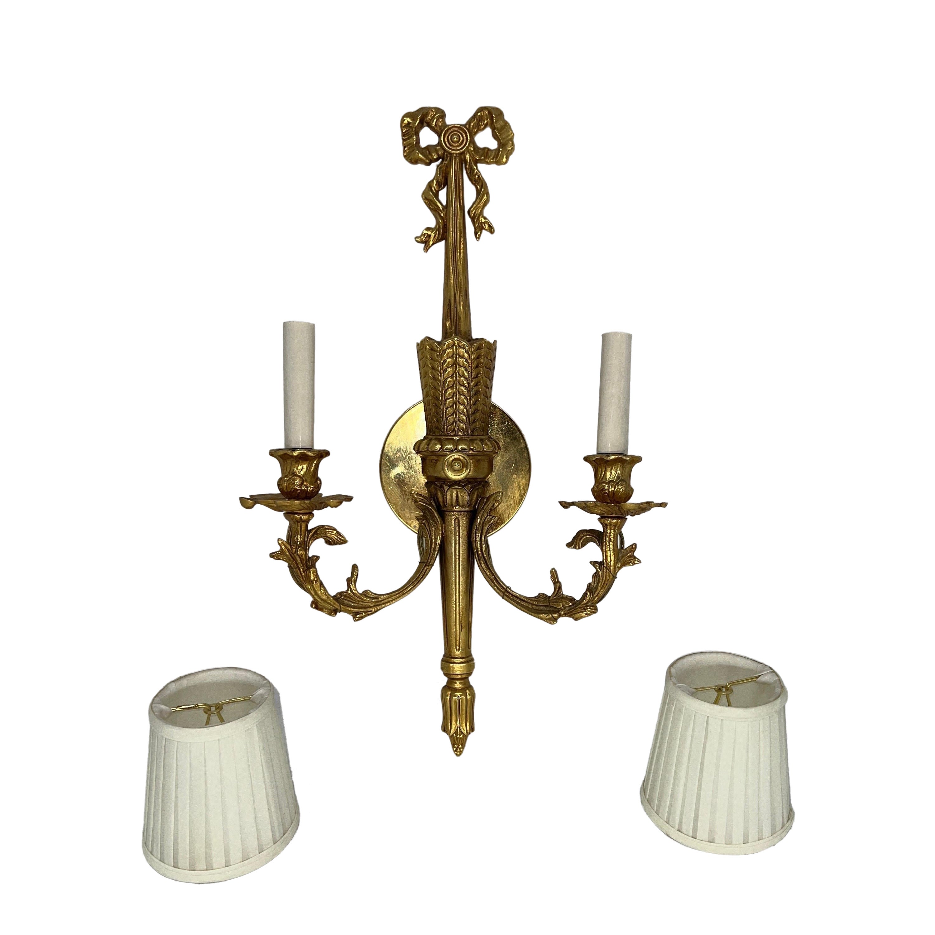 Vintage Italian Gilt Bronze Two-Light Neoclassical Wall Sconce (6 Available)  For Sale