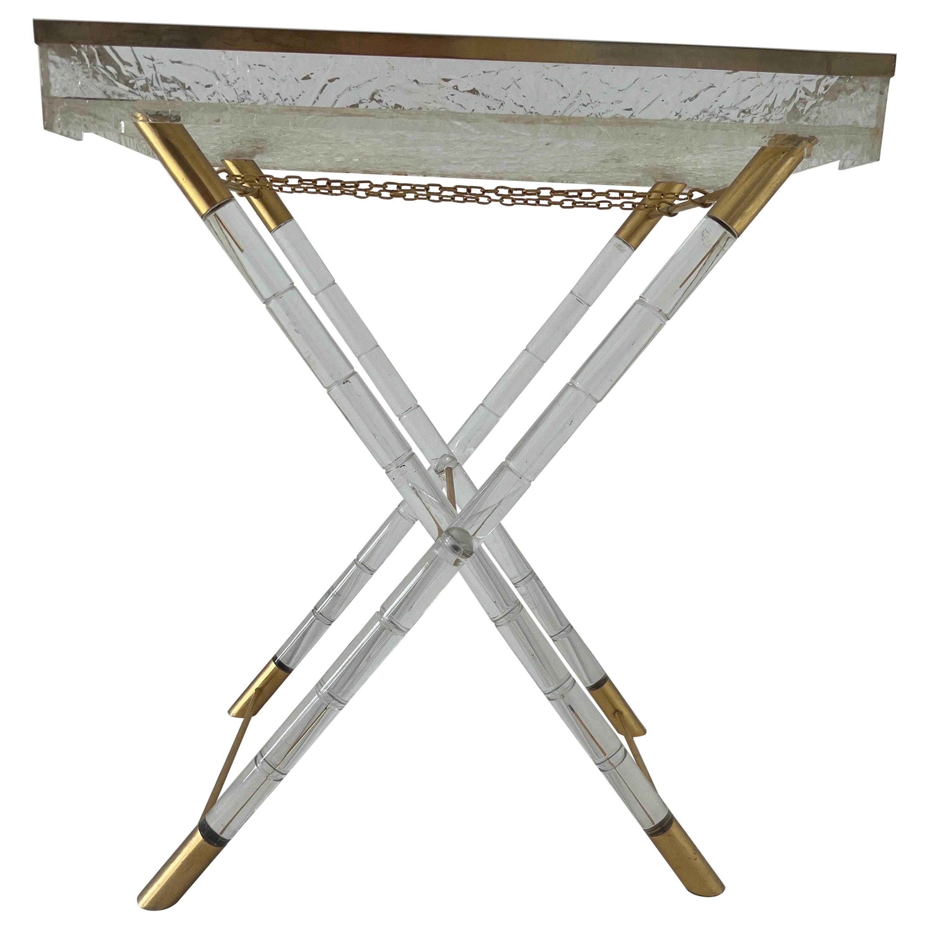 Tray table Plexi and brass For Sale