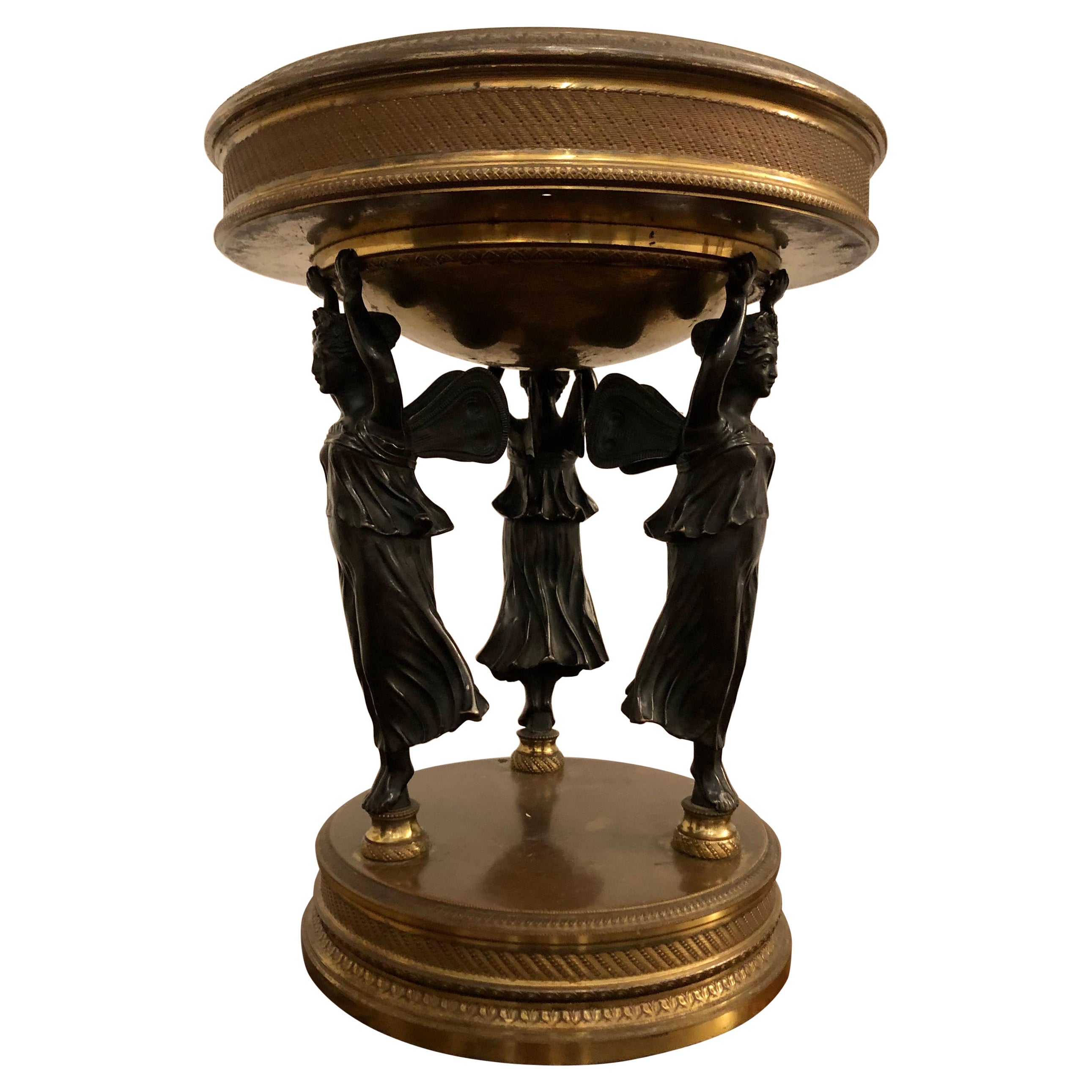 Centre de table néoclassique français du 19ème siècle en bronze et doré