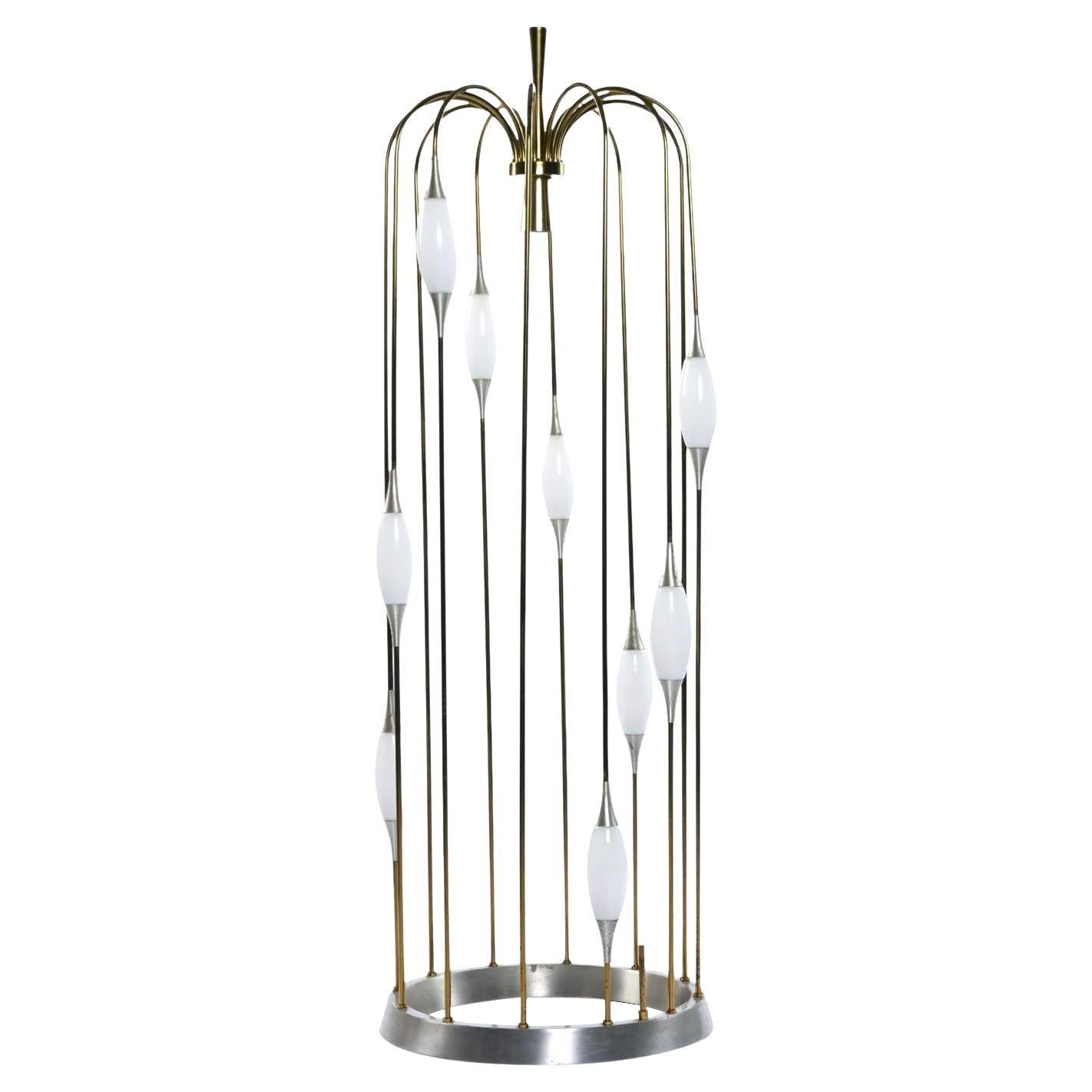 Lampada a gabbia a cascata in ottone Lightolier degli anni '70 con nuovi diffusori in vetro bianco in vendita