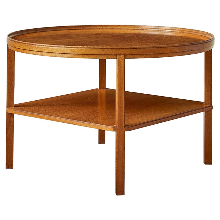 Vintage Kaare Klint KK 6687 Coffee Table in Mahogany, Denmark, 20th Century For Sale