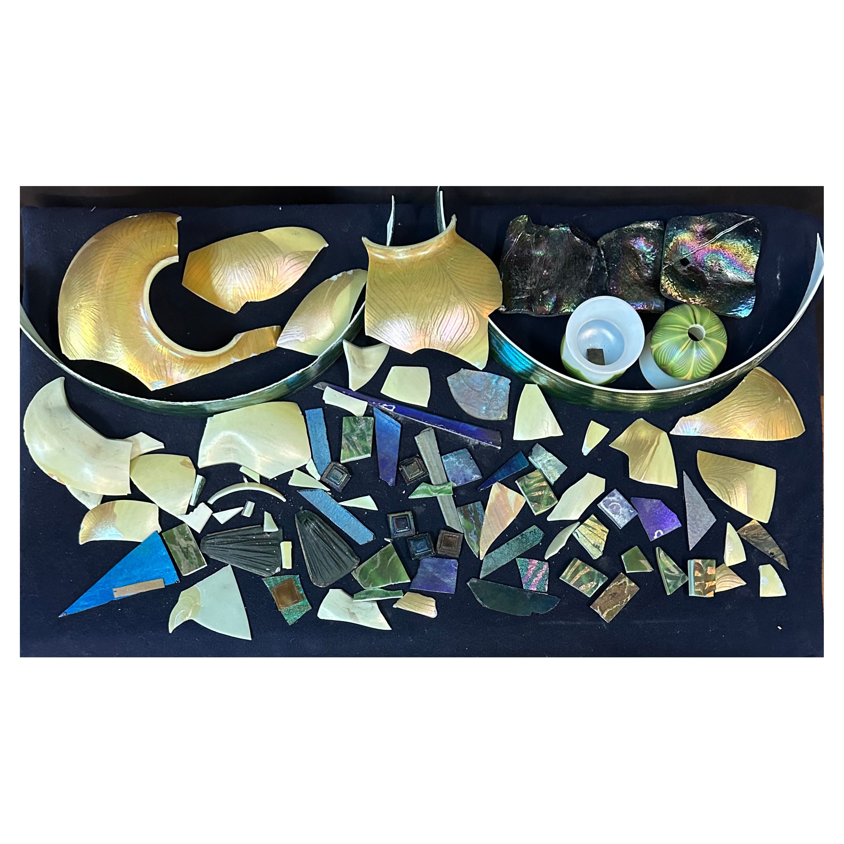 Fragments de verre d'art Favrile de Tiffany Studios 