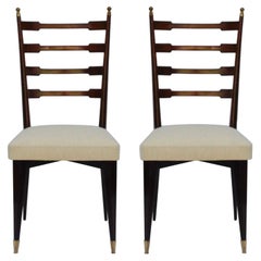 Paire d'exceptionnelles chaises italiennes du milieu du siècle dernier dans le style de Gio Ponti