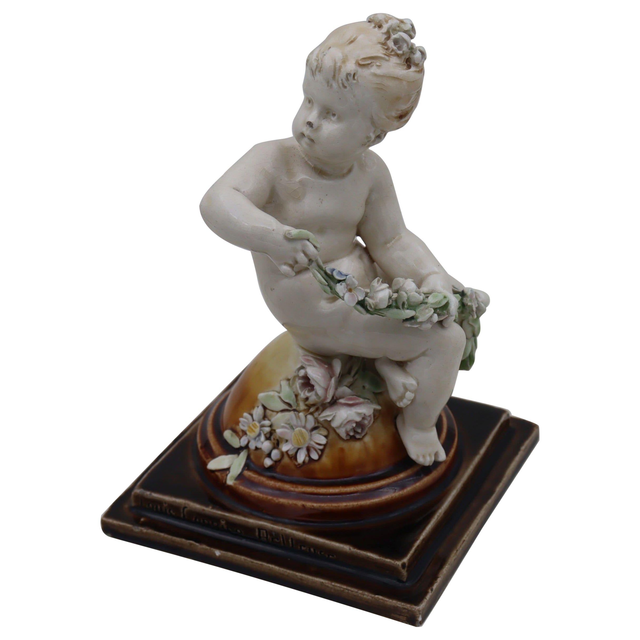 Figurine d'un chérubin par Louis Carrier-Belleuse