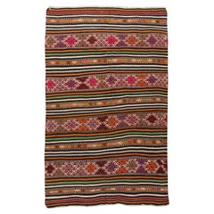 5x7.6 Ft Mehrfarbiger handgefertigter Kelim-Teppich aus Zentralasien, Türkei, 1970er Jahre