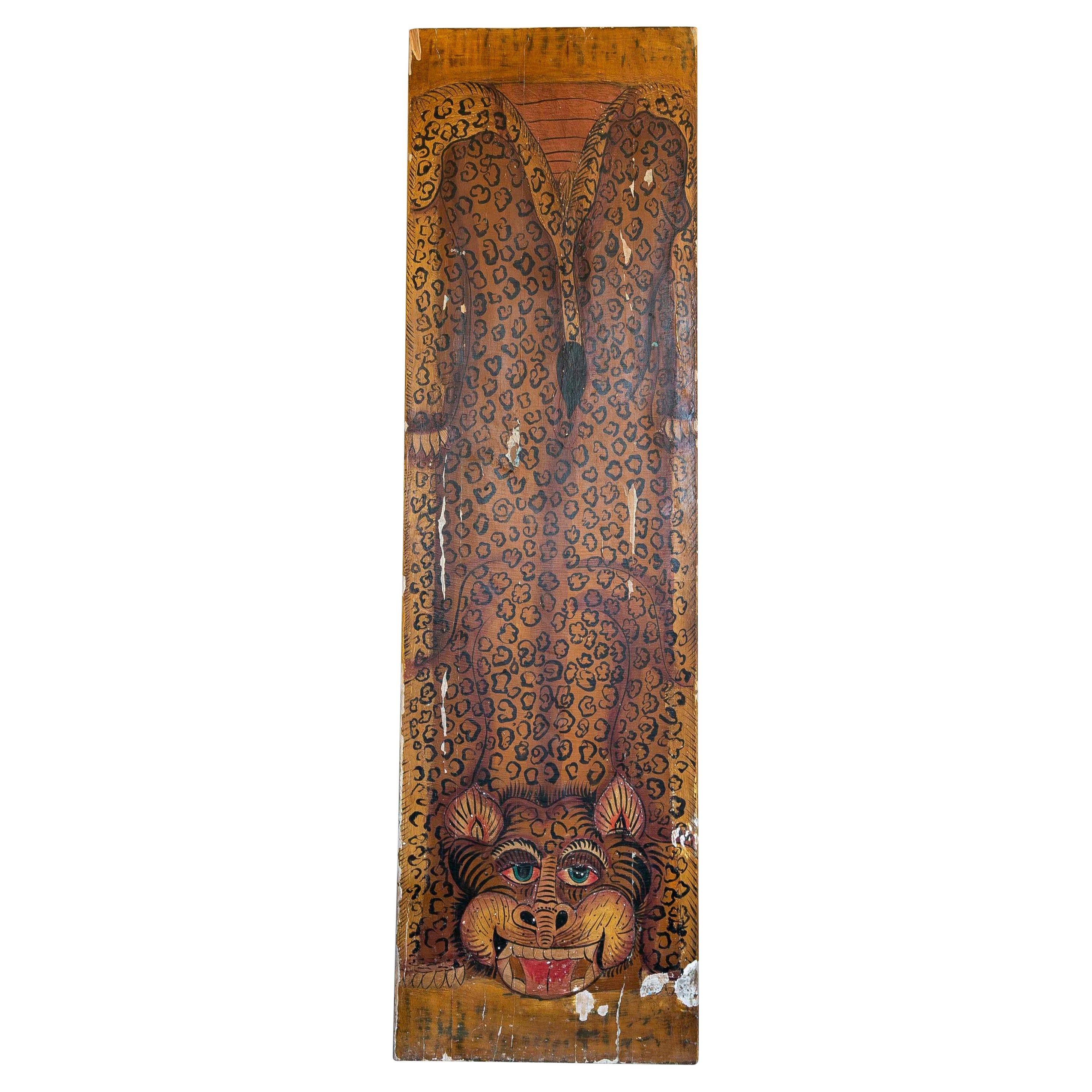 Wooden Board with Hand-Painted Tiger Decoration 