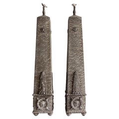 Pareja de pequeños obeliscos de terracota franceses del siglo XX - Decoración Vintage