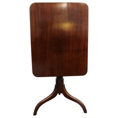 Early 19th Century English Tilt-Top Table