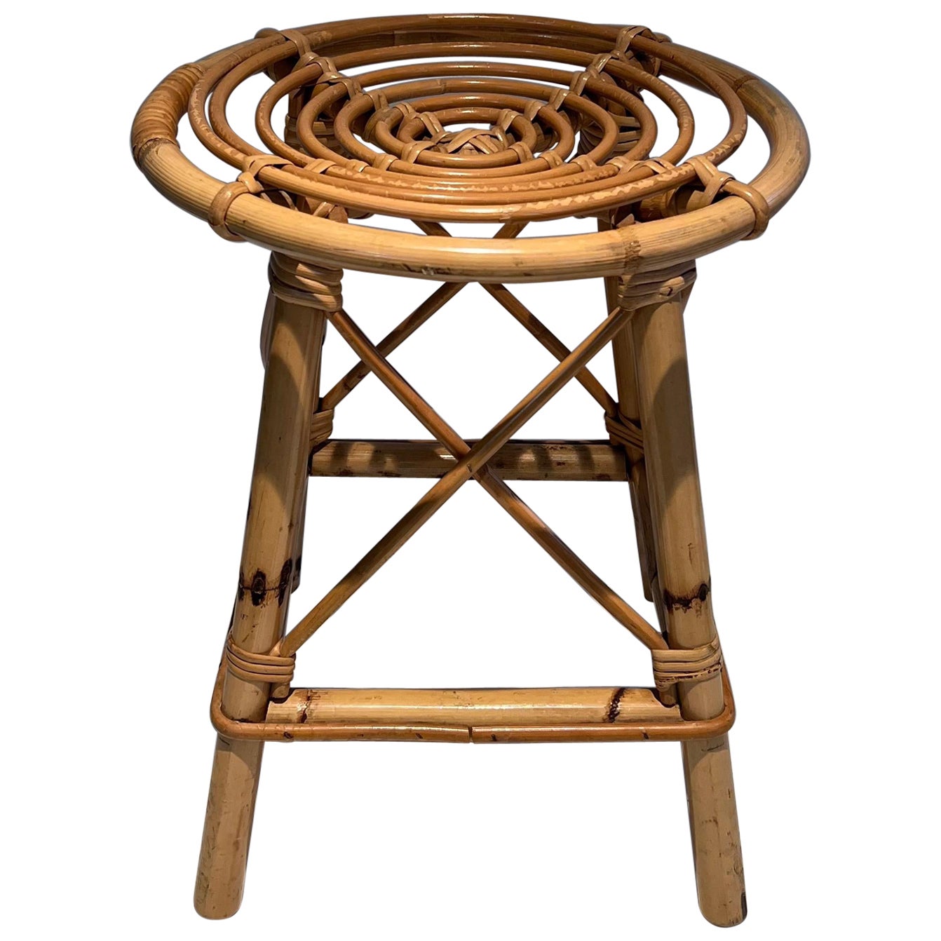 Tabouret en rotin. Œuvre française Circa 1970