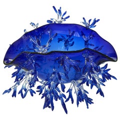 Vase in Form einer Anemone in Ultra Marin Blau von Emilie Lemardeley