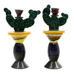 Kerzenständer aus Keramik mit Kakteenmotiv von Peter Shire. Signiert EXP 2000.  Neuwertiger Zustand.