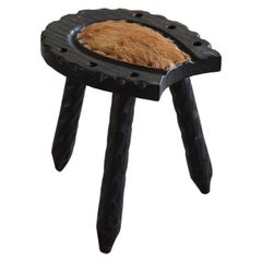 Tabouret tripode suédois en pin et peau de vache, Wabi Sabi, années 1950