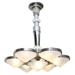 French Art Deco opalescent chandelier by G.Leleu 