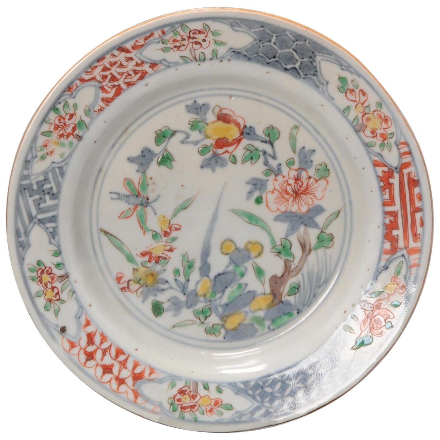 Rare Chinese Porcelain Ming Period Ko Akae Floral Dish, ca 1600-1660
