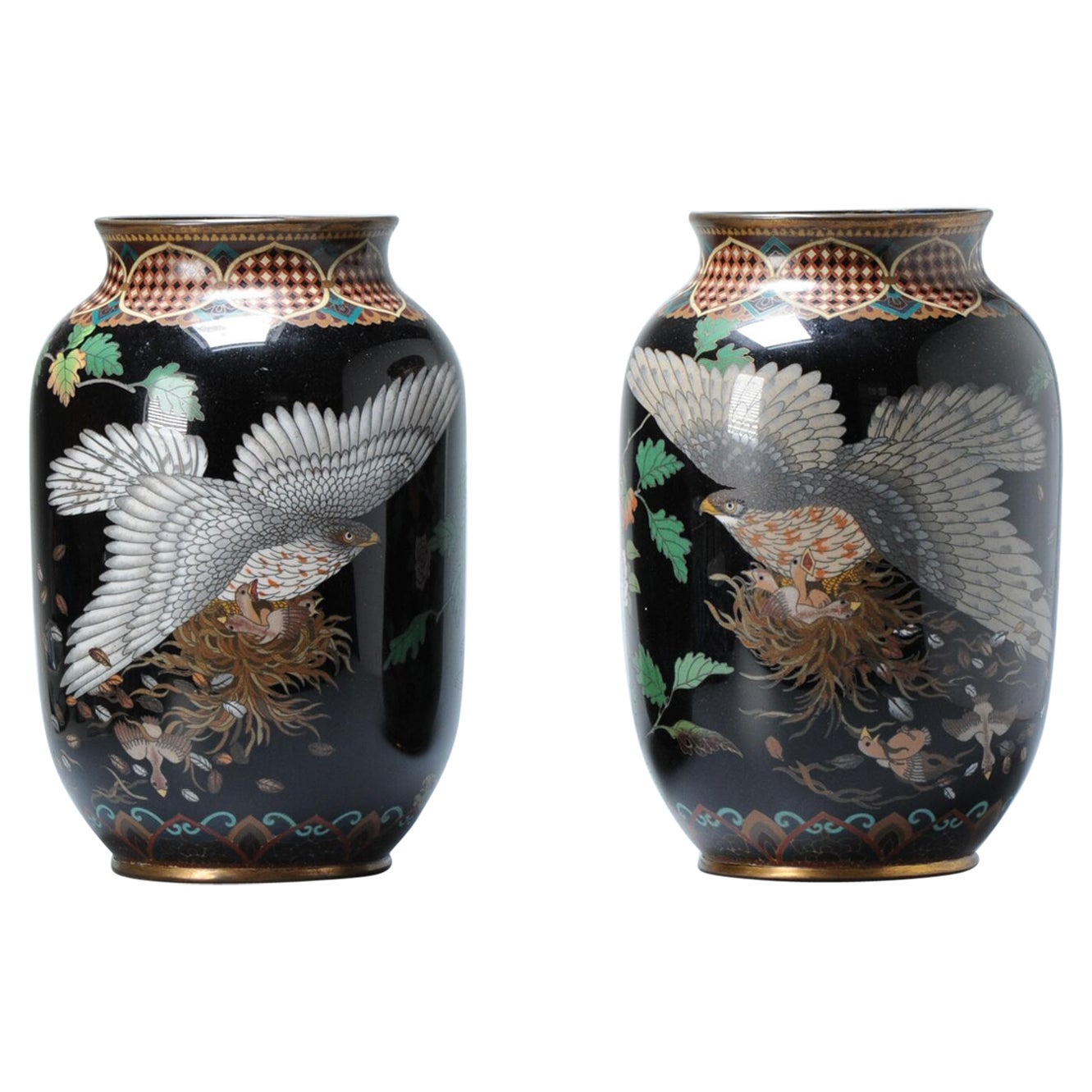 Pair of Round Cloisonné Enamel Vases Scene of Bird, Meiji Era 1868-1912 For Sale