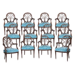 Conjunto de doce sillas de comedor inglesas neoclásicas de caoba del siglo XIX