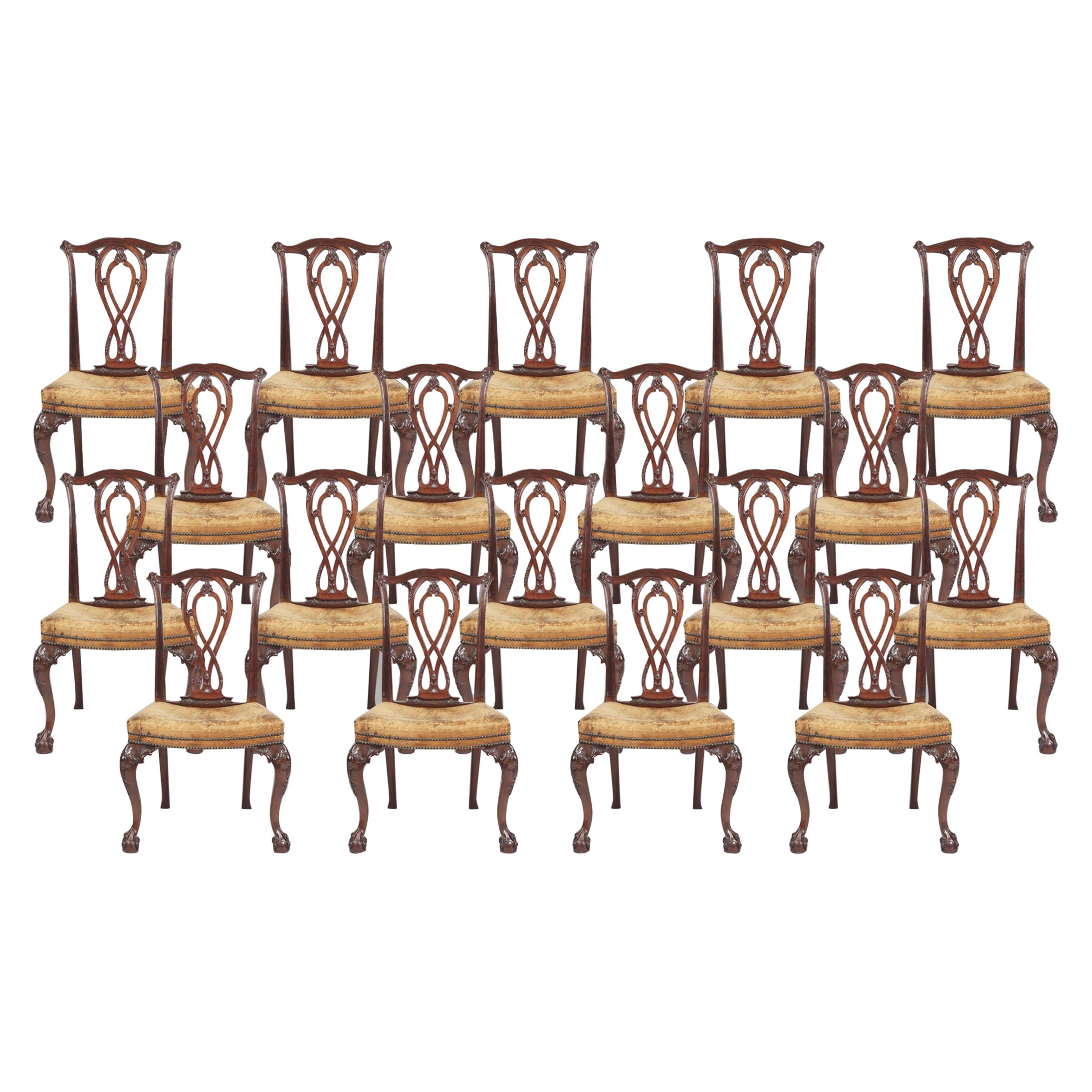 Grand ensemble de dix-huit chaises de salle à manger en acajou du XIXe siècle de style géorgien
