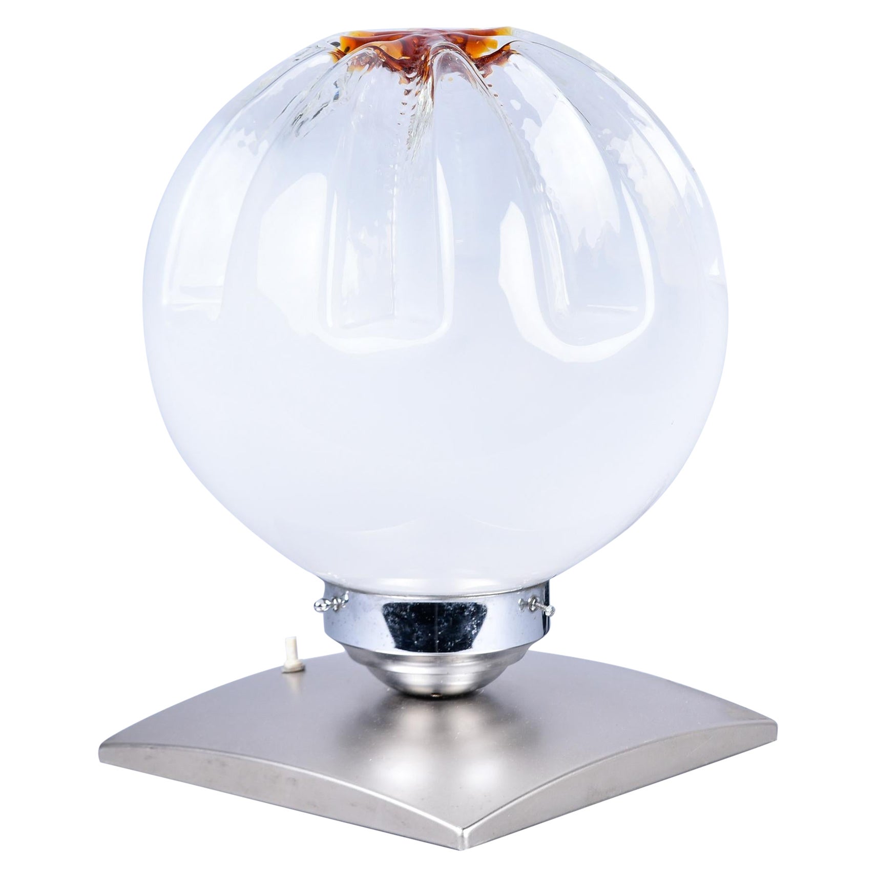 Lampe en verre Murano du milieu du siècle sur base en acier brossé en vente