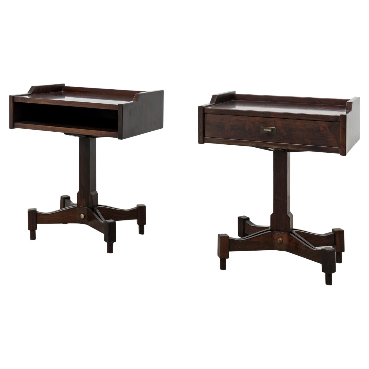 Pair of rosewood nightstands SC-50 by Claudio Salocchi for Sormani 1960s For Sale