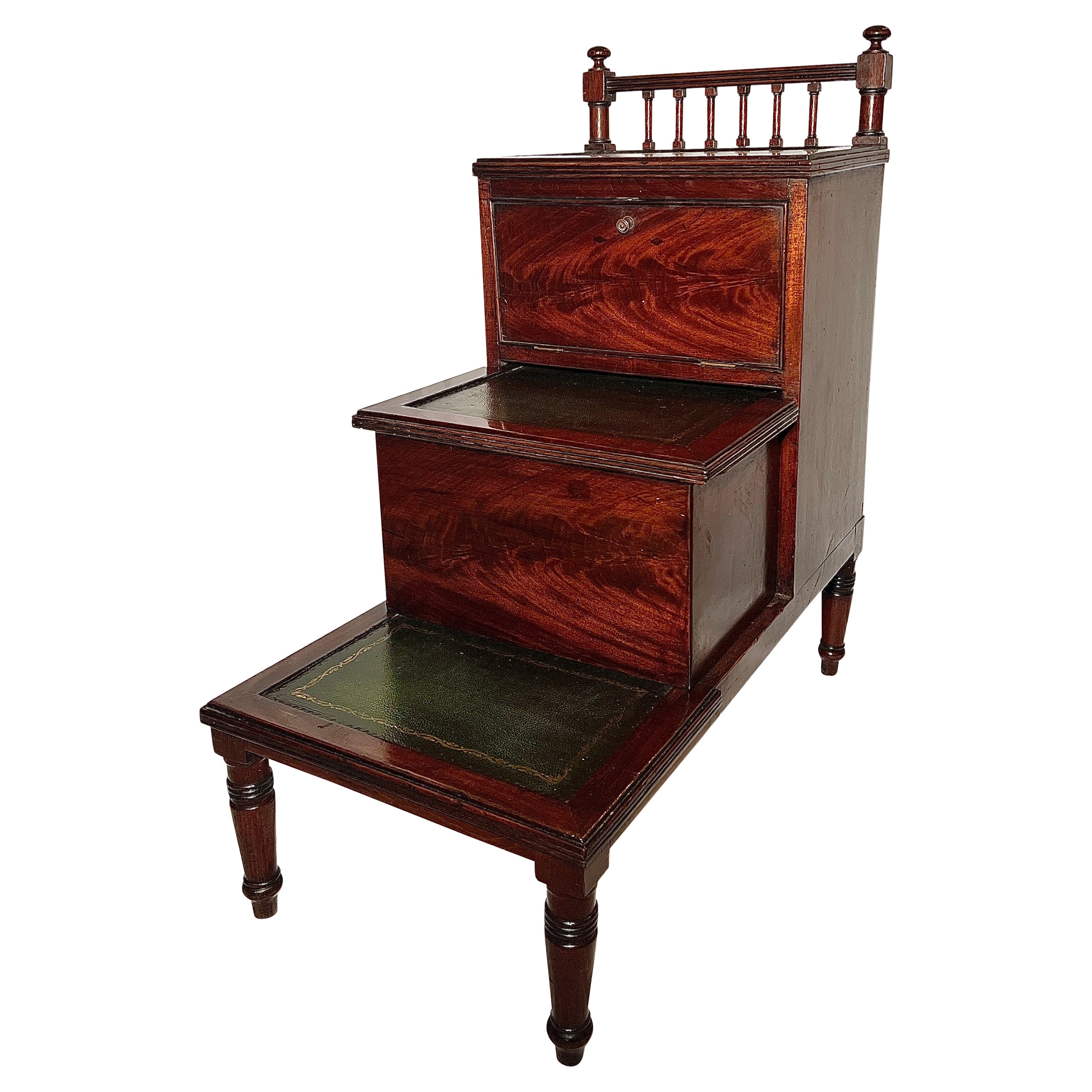 Antique English Mahogany Library Steps circa 1880 For Sale