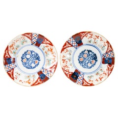 Antique Pair Imari Porcelain Chinese Export Decorative Plates