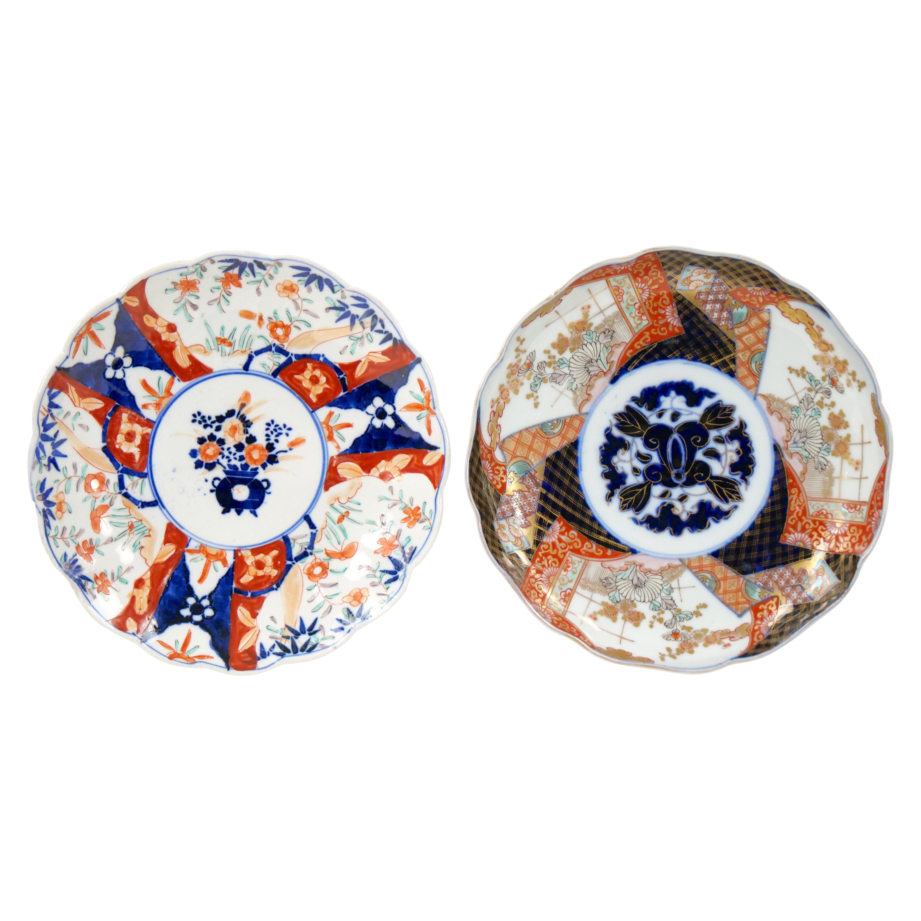 Paire d'assiettes décoratives en porcelaine Imari Porcelain Chinese Export en vente