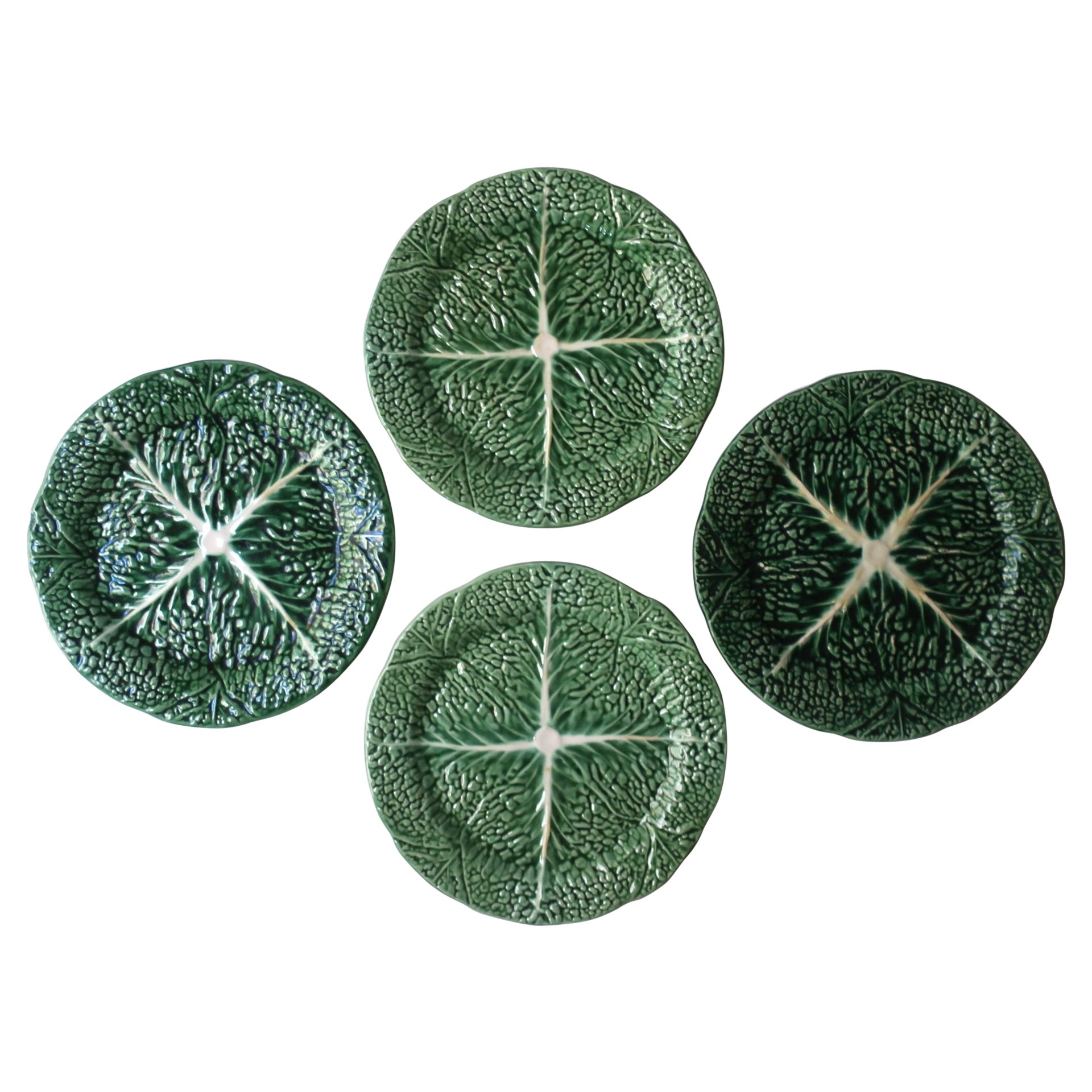 Set von 4 grünen und weißen Tellern mit Zucht- oder Cabbage-Blatttellern