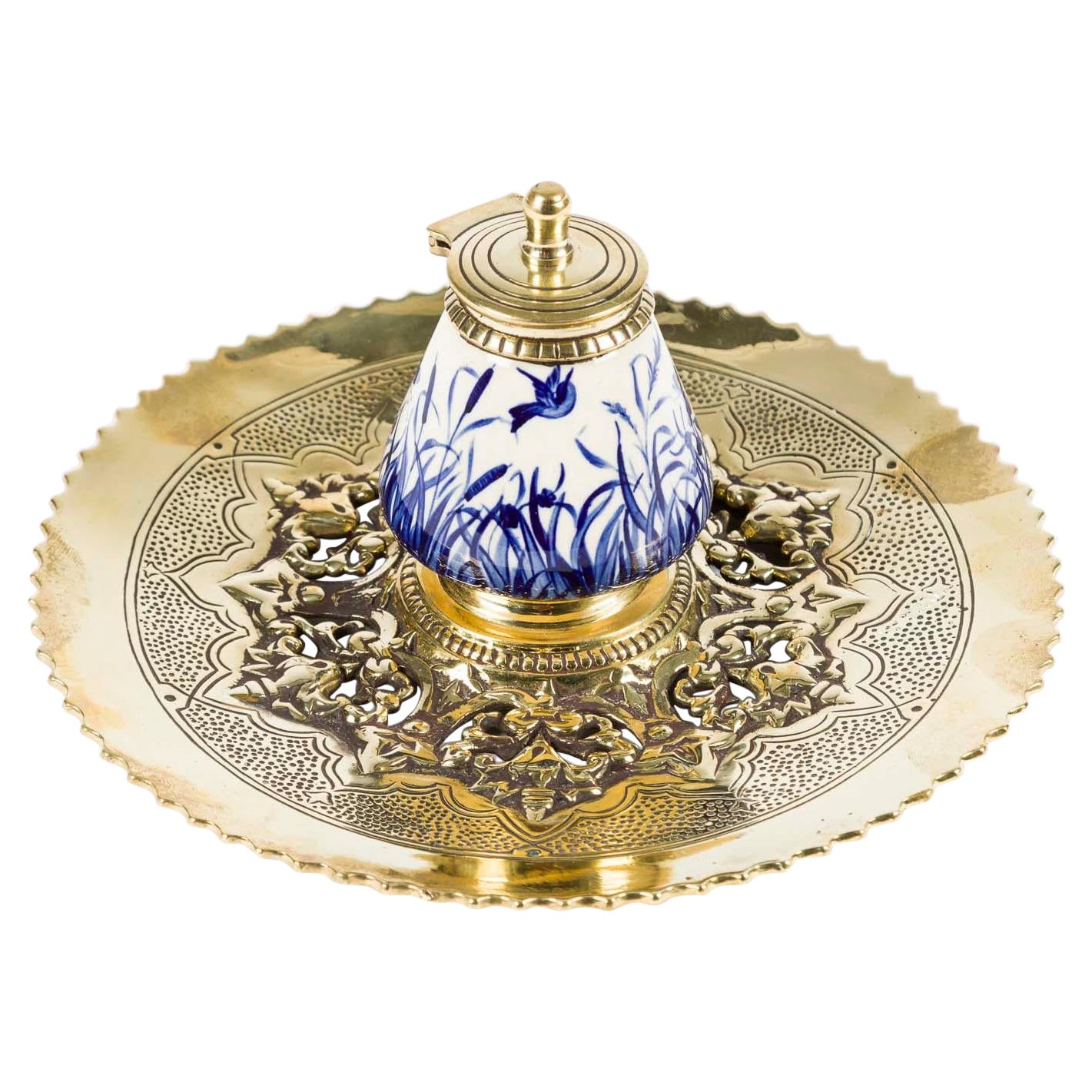 Blue & white ceramic inkwell with circular brass stand For Sale