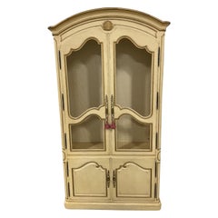 Armoire Vintage Country French par Henredon