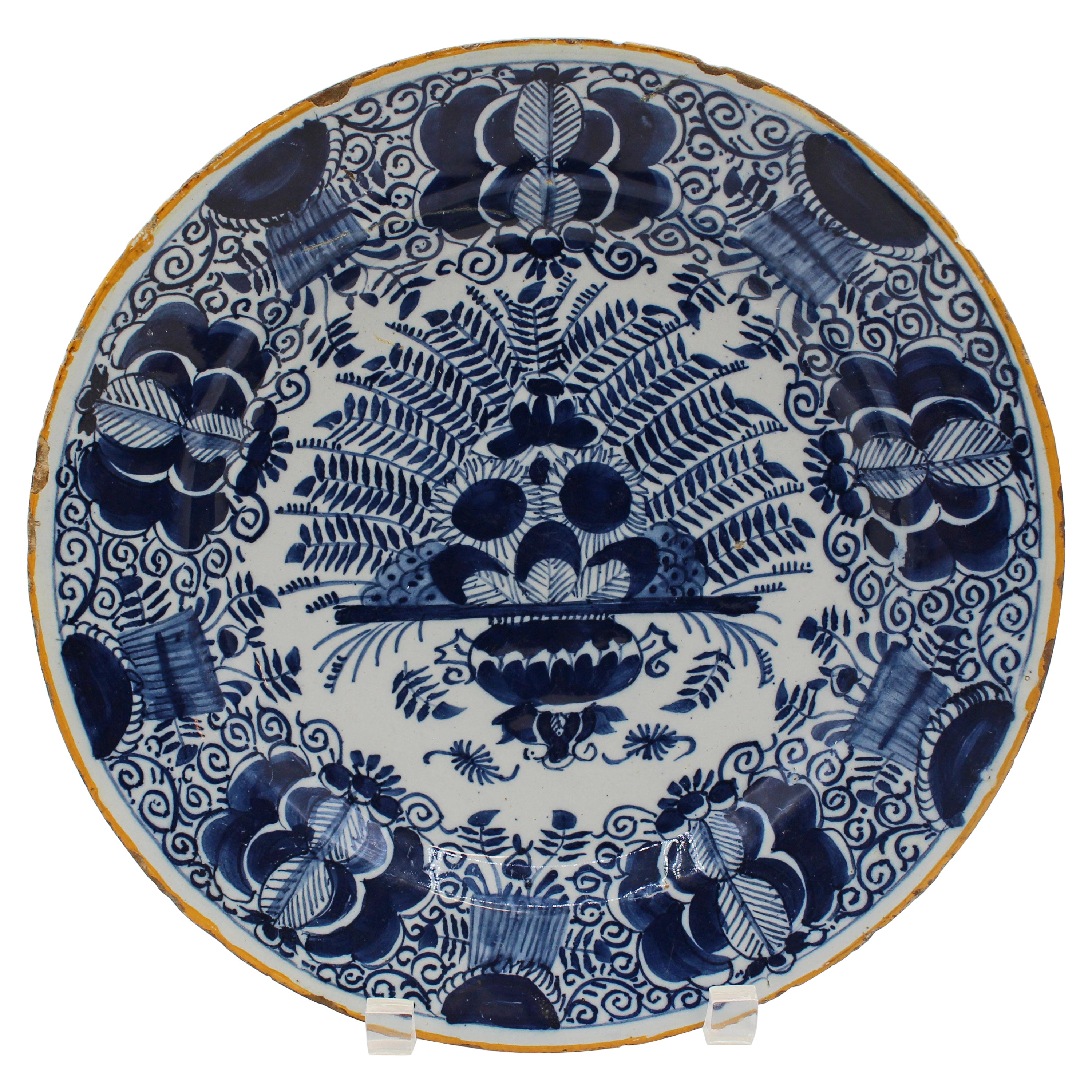 Circa 1780 Yellow Rimmed Delft Chop Plate For Sale