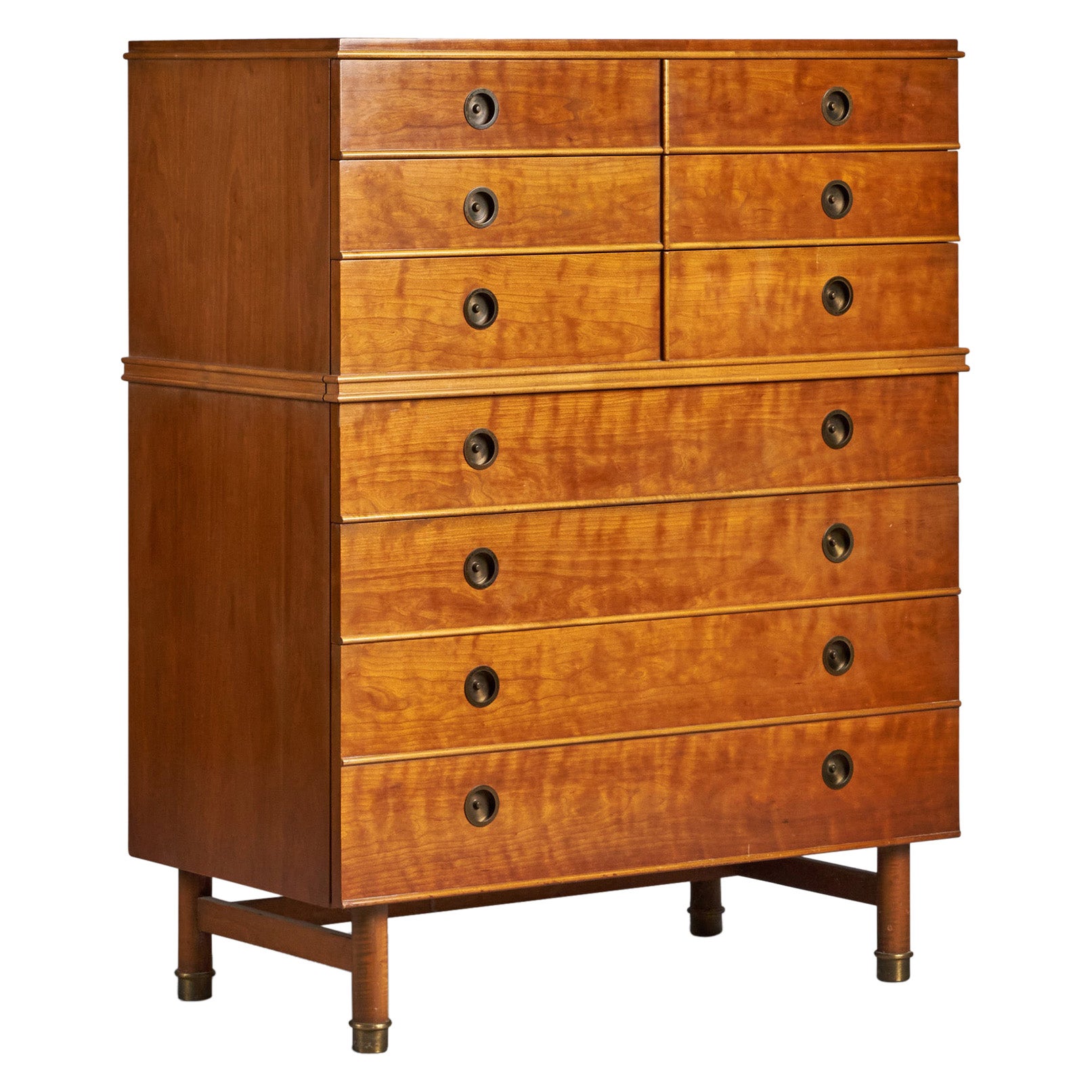 Renzo Rutili, Chest of Drawers, Mahogany, Maple, Brass, USA, 1950s For Sale