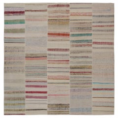 Rug & Kilim's Patchwork Kilim Square Rug in Polychromatic Stripes (tapis carré en patchwork Kilim à rayures polychromes)