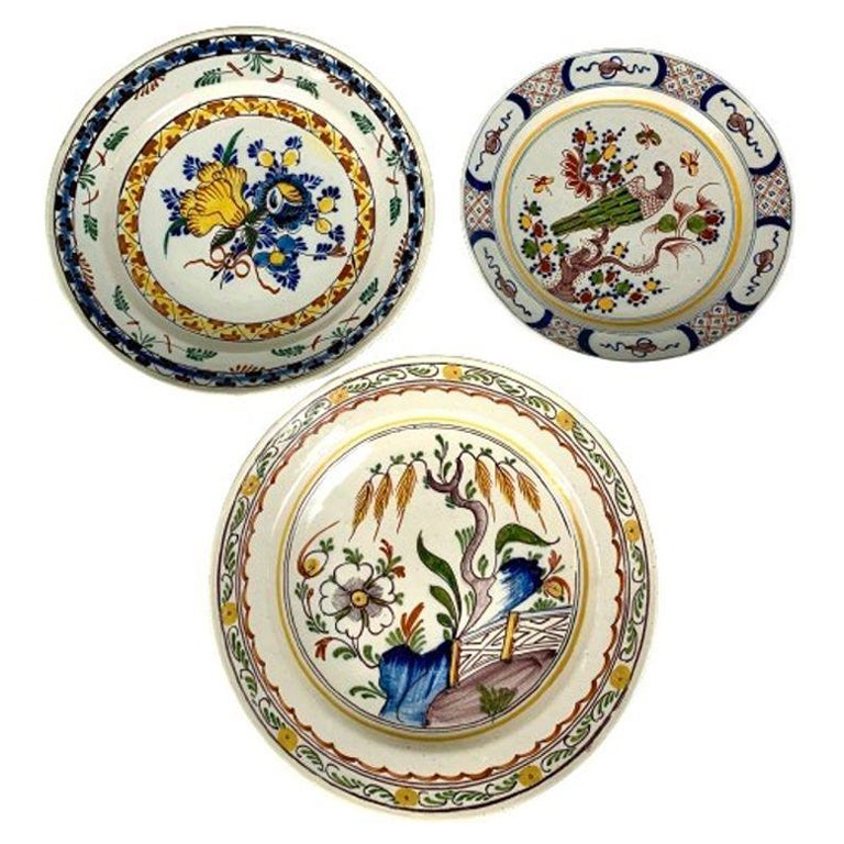 Three Delft Chargers Polychrome Hand Painted Netherlands Circa 1780 For Sale