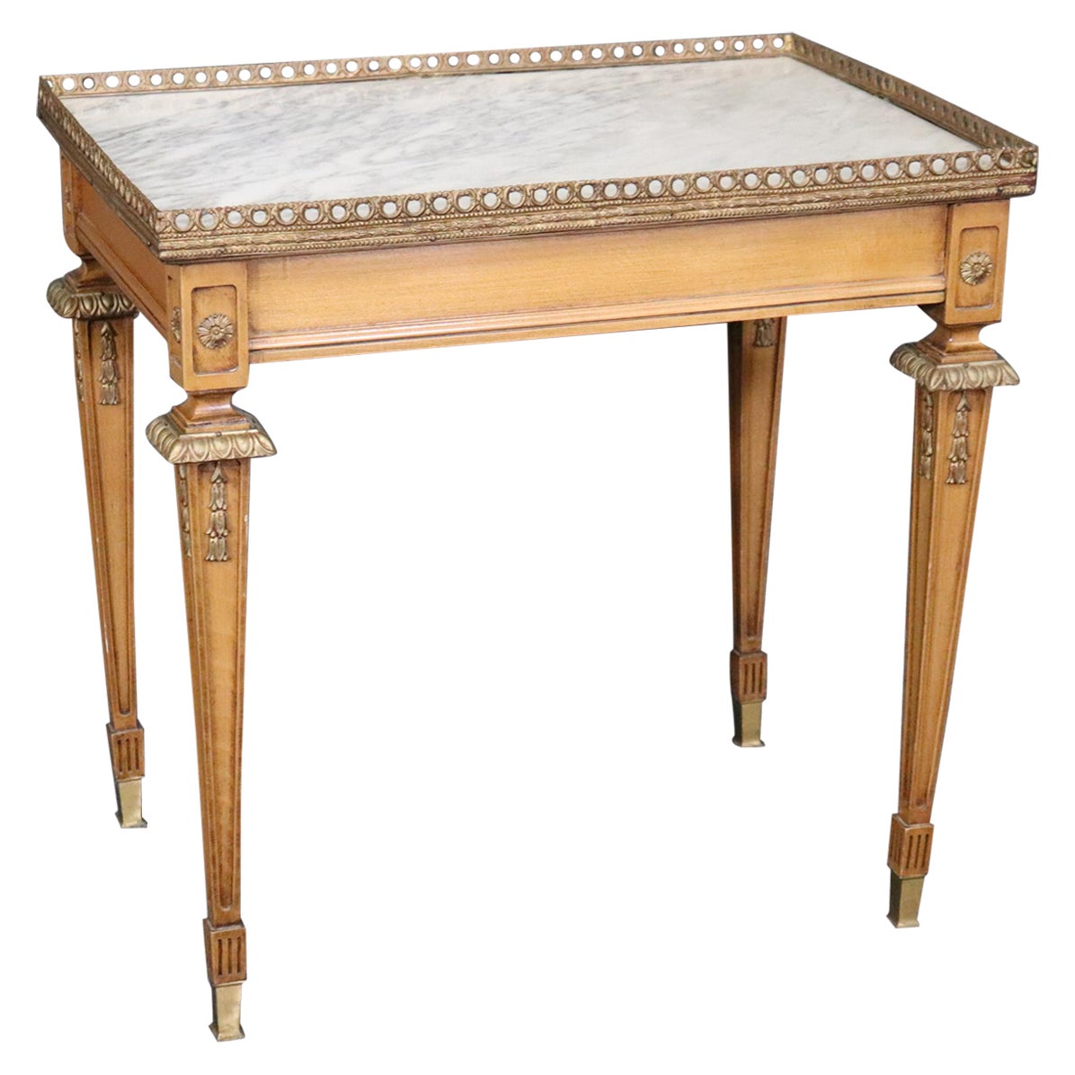 Fine Quality Bronze Ormolu Mounted Carara Marble Top French Directoire End Table