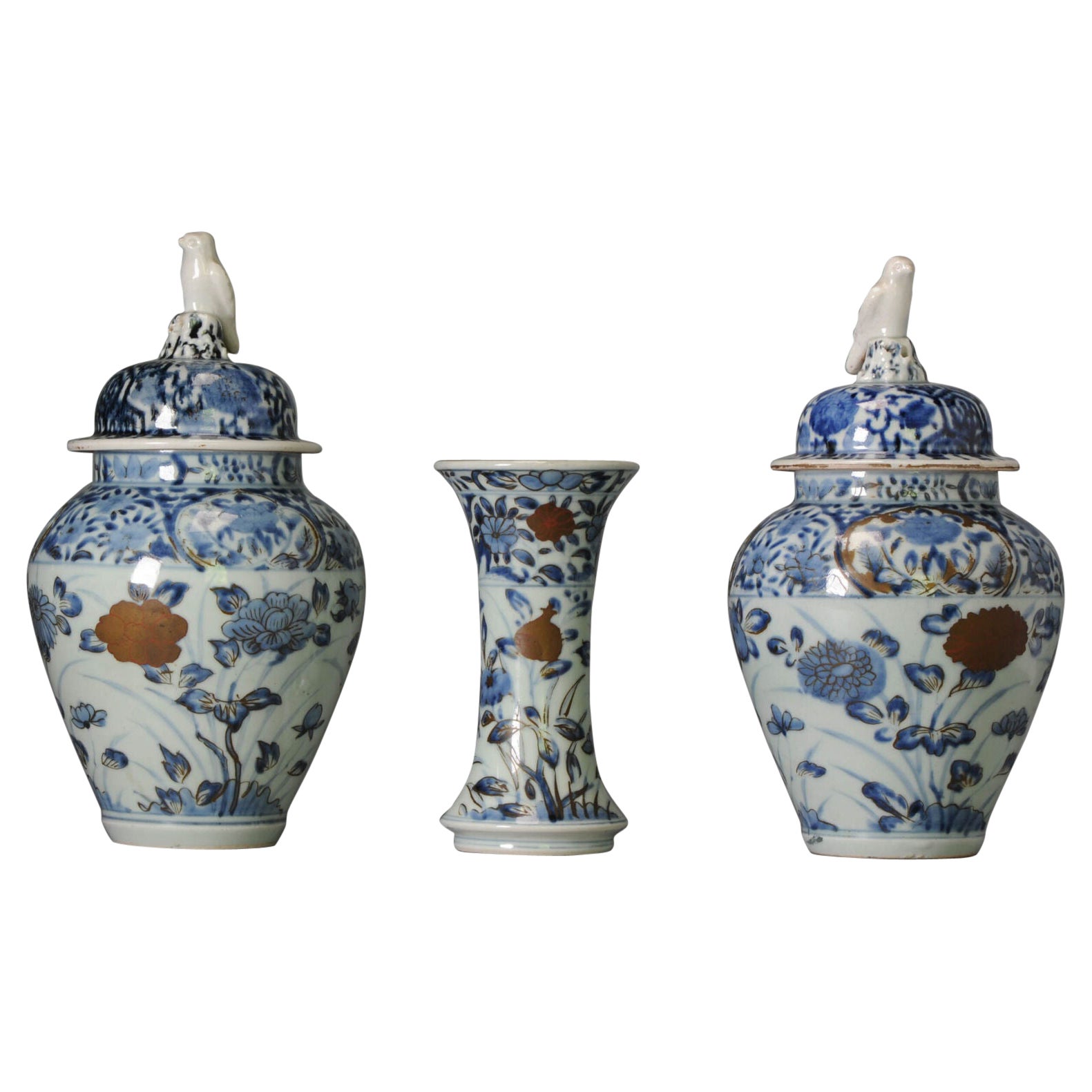 Antique Japanese Porcelain Garniture Vases Blue White Gold Edo Period, 17th C