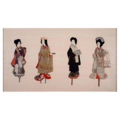 Antike japanische Seidenbrokat-Kissen-Kunst-Geisha-Puppenpuppenpuppen in Schattenbox-Rahmen