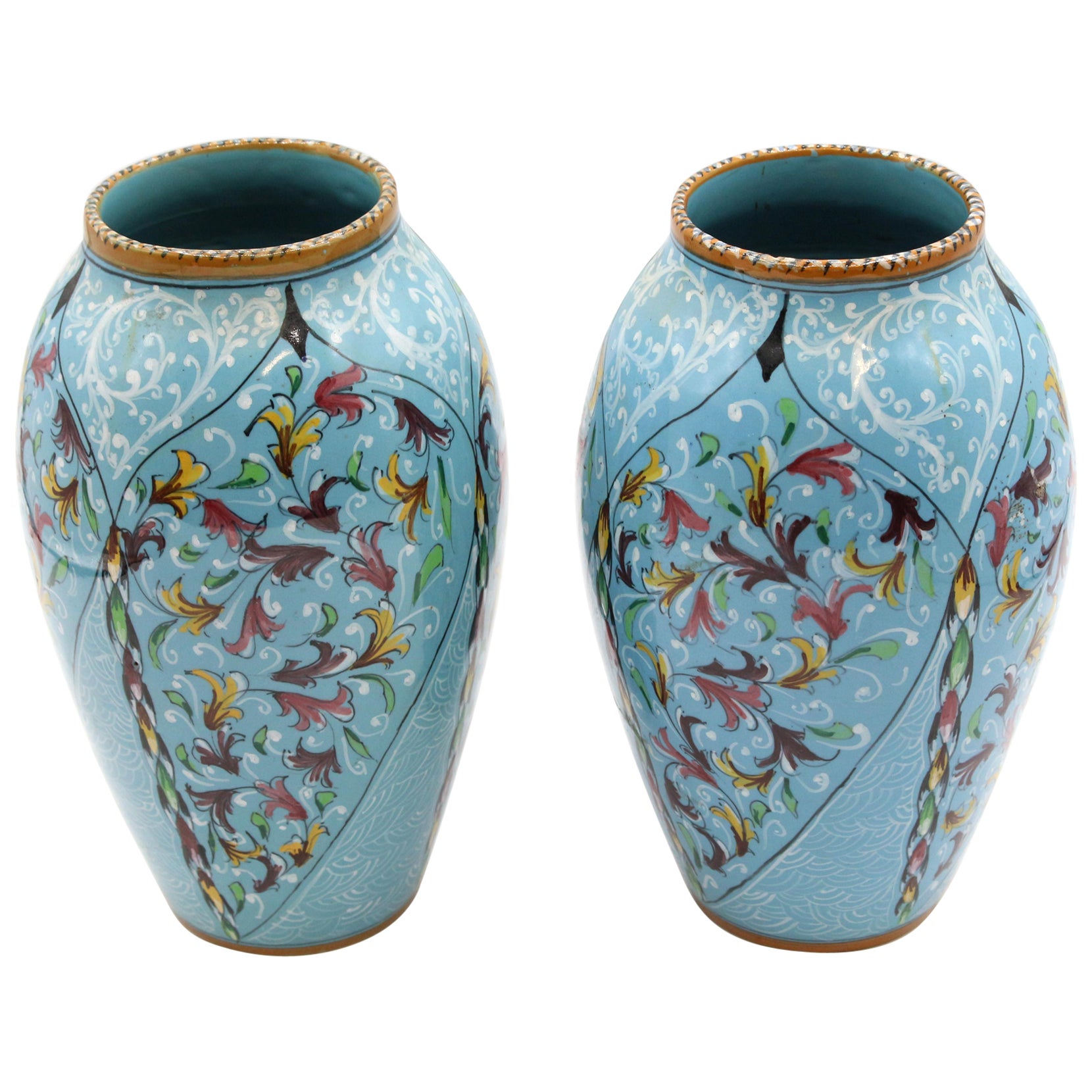 1900-1920s Pair of Italian Majolica Vases by Mengaroni For Sale