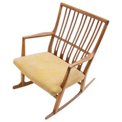 Mid-Century 'Ml- 33' Rocking Chair by Hans J. Wegner for a/S Mikael Laursen