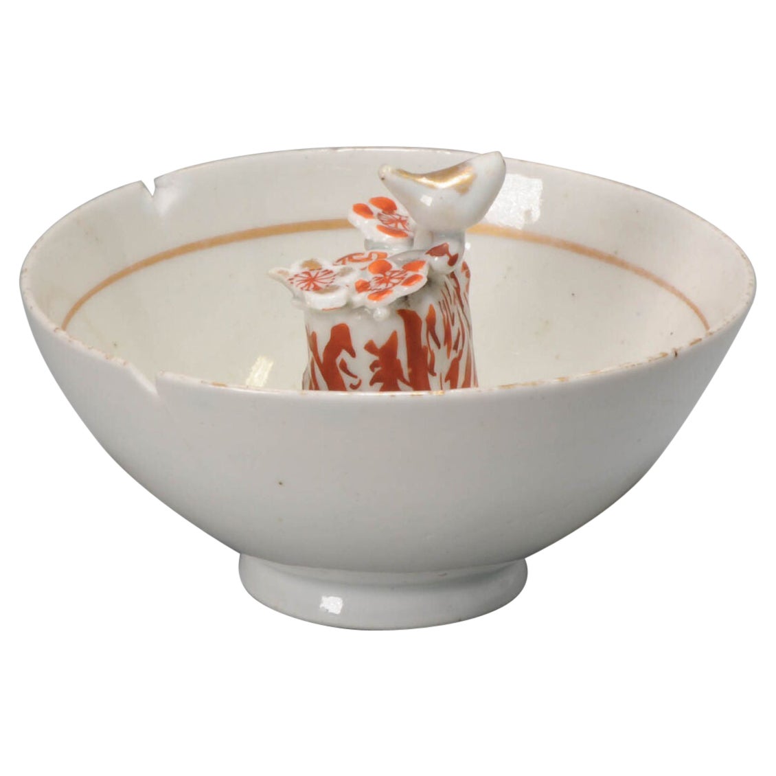Antiker chinesischer Kupferroter „Trick Cup“ aus Porzellan, 18./19. Jahrhundert im Angebot
