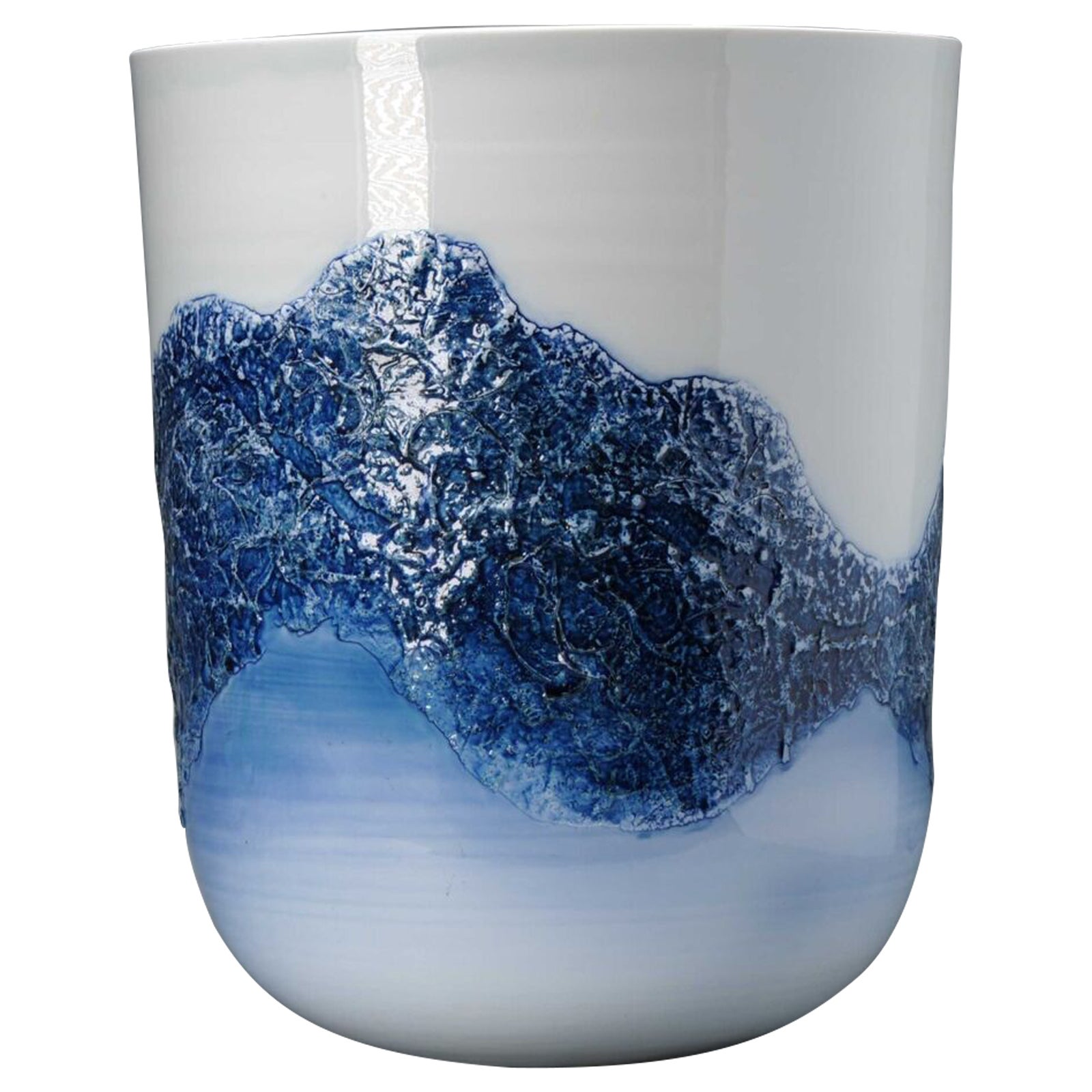 Vase japonais Fuji Shumei - Relief de paysage de montagne en vente