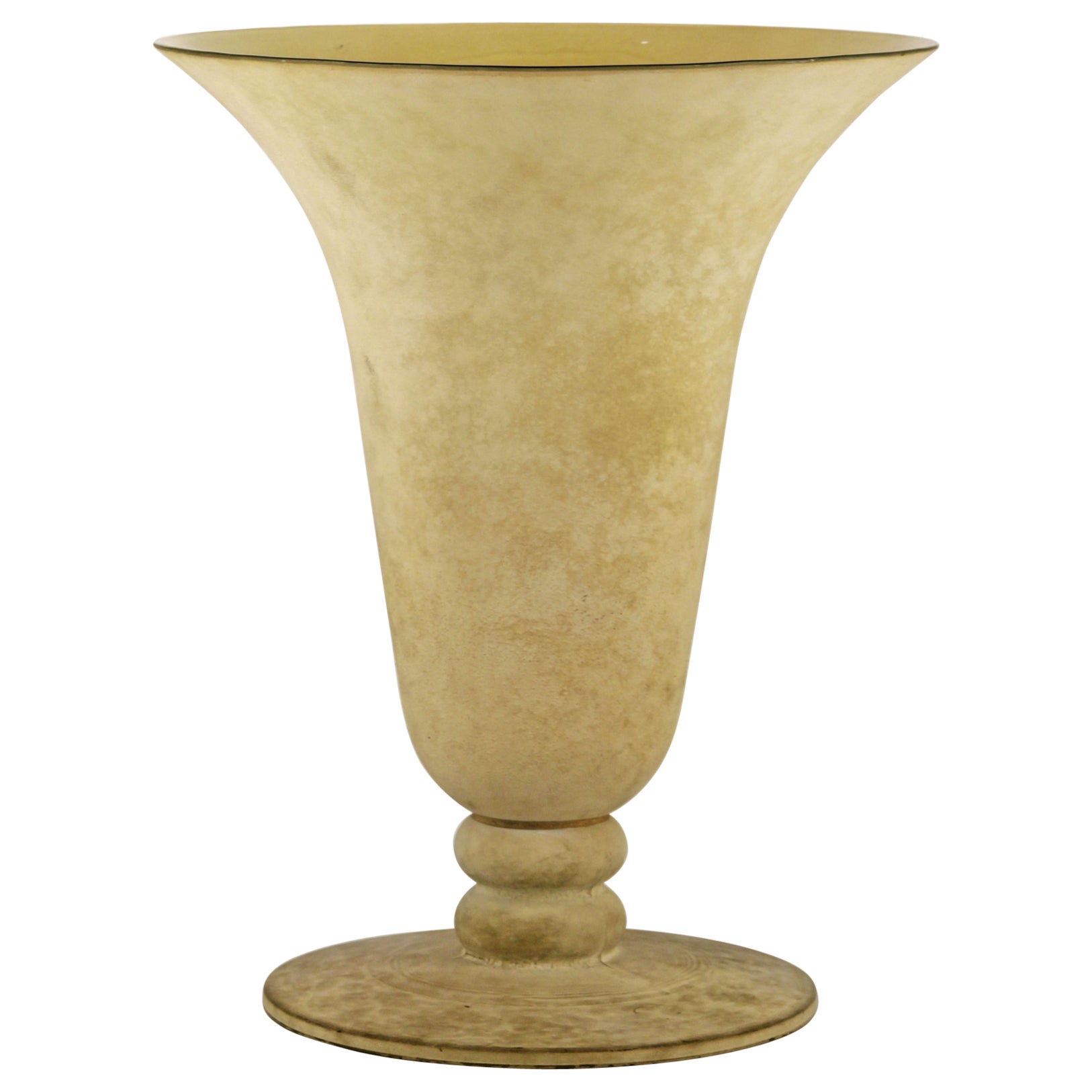 Vase large en verre dépoli à pied et trompette du design français moderniste par André Groult en vente
