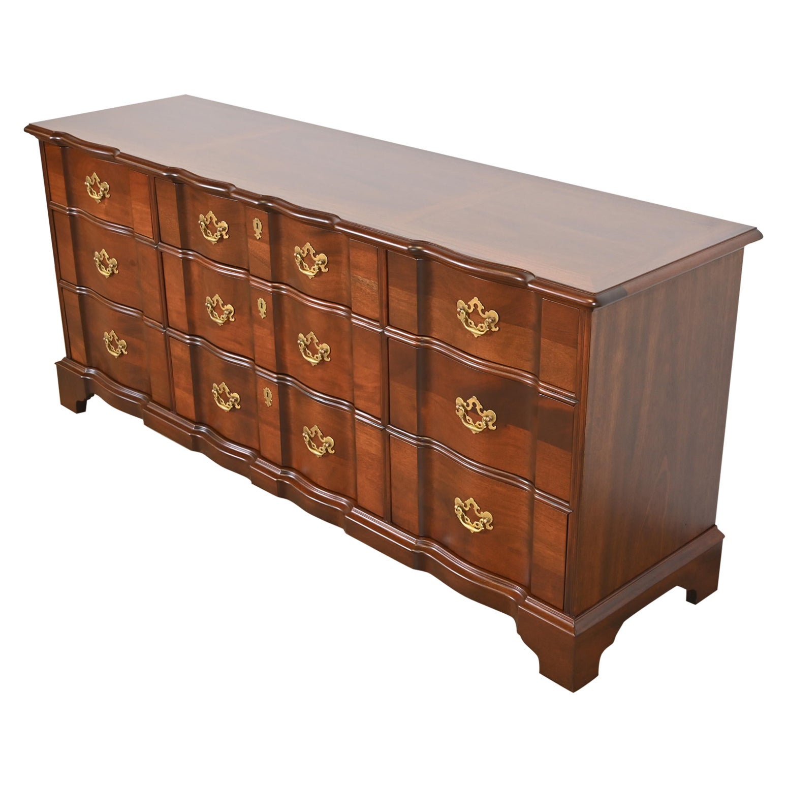 Henredon Georgian Solid Mahogany Block Front Triple Dresser, Newly Refinished For Sale