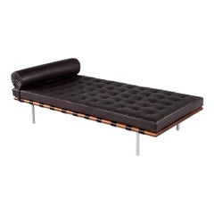Leather Barcelona Daybed by Ludwig Mies Van der Rohe Knoll Studio