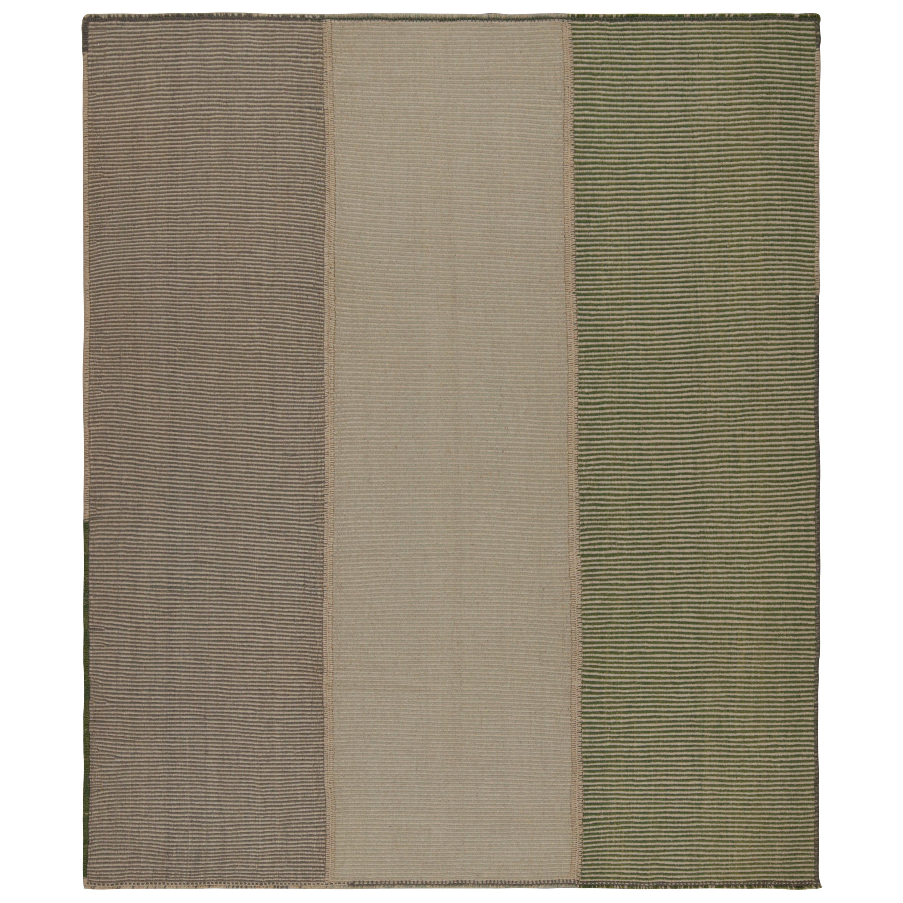 Rug & Kilim's Modern Kilim Rug in Beige-Brown & Green Textural Stripes (tapis moderne en Kilim beige, marron et vert) en vente