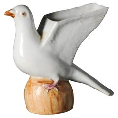 Très beau vase de déversement d'époque Qing ou République, oiseau colombe blanc crème