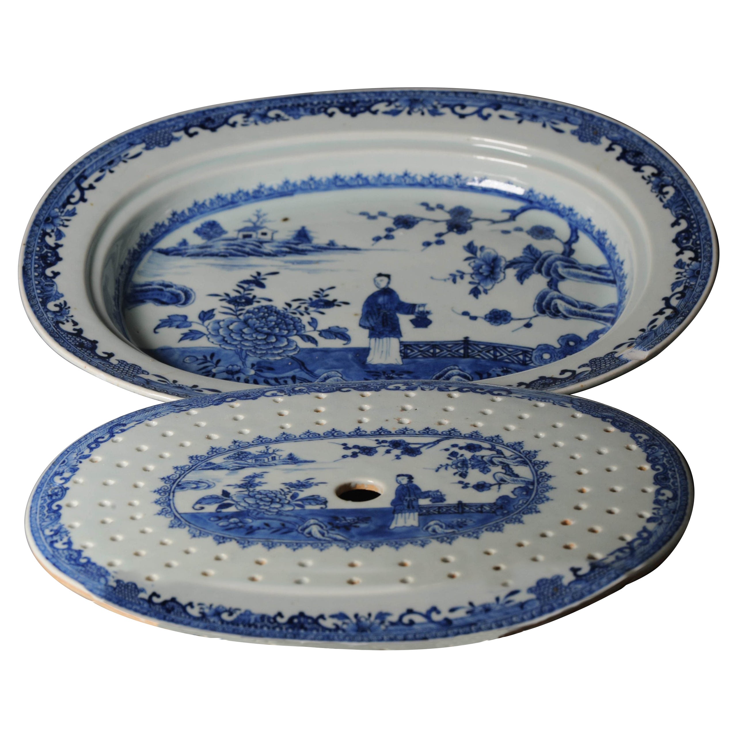 Großer antiker kobaltblauer Servier-Hotwasserteller aus chinesischem Porzellan, 18. Cen im Angebot
