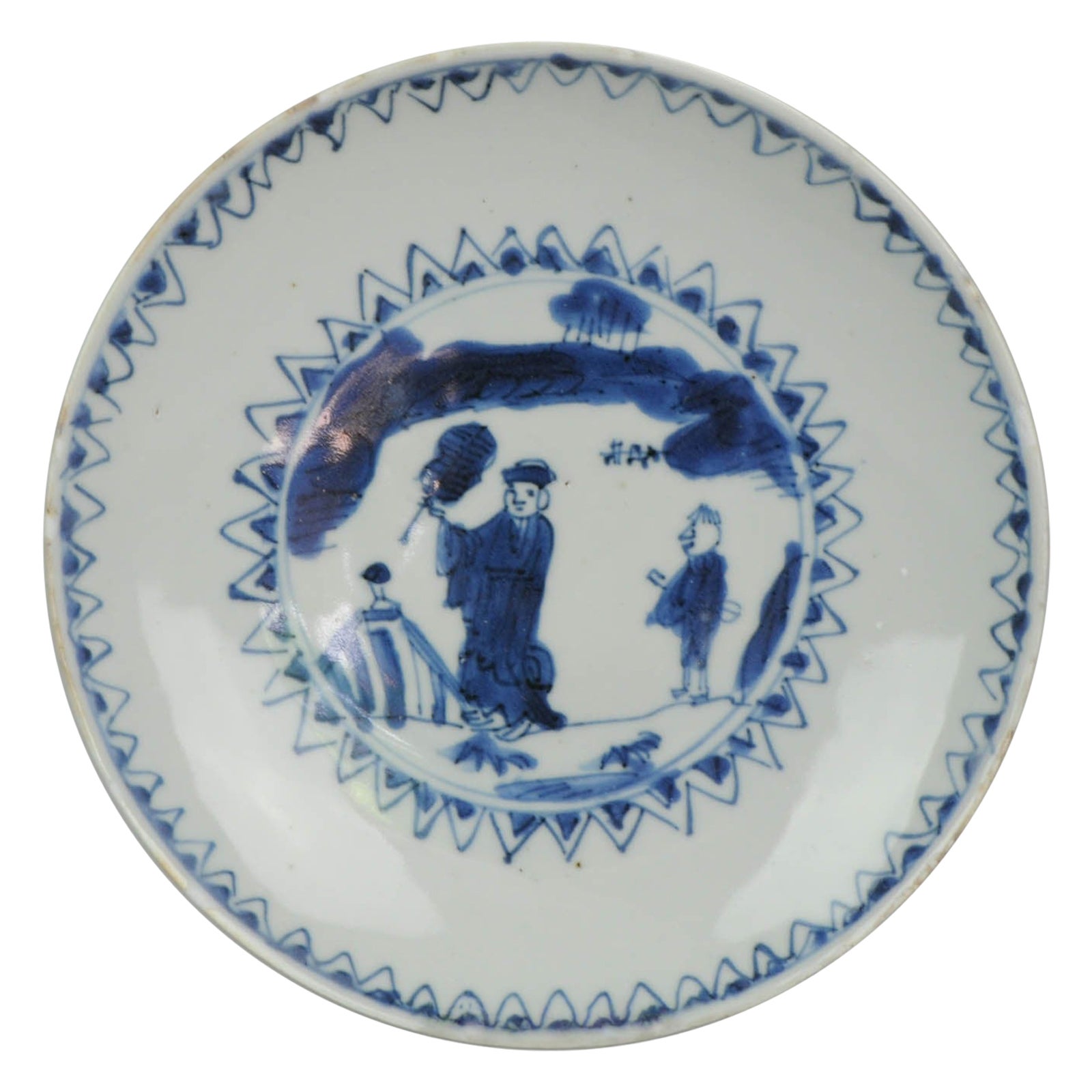 Antiguo plato de porcelana china Tianqi de finales de la dinastía Ming o de figuras de transición