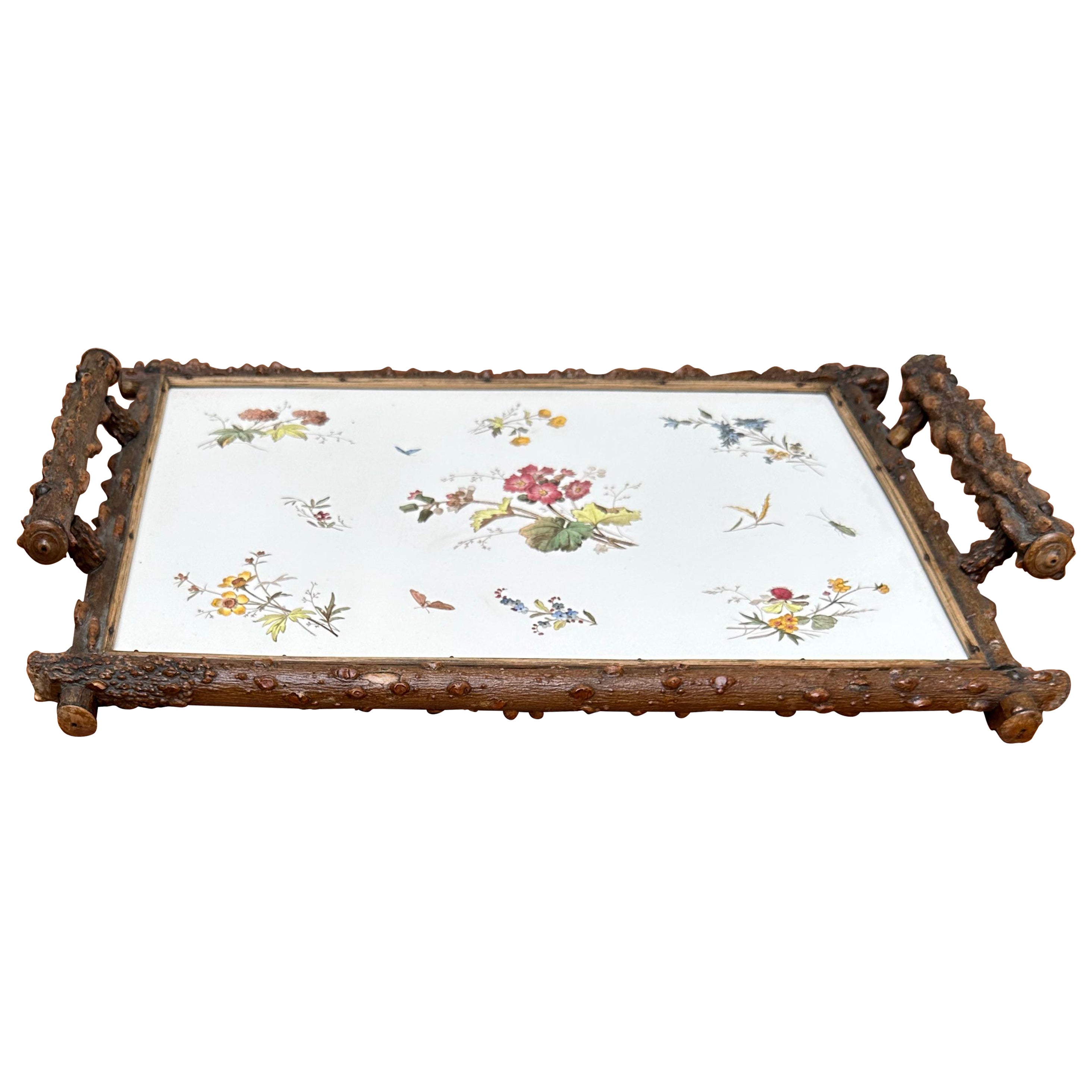 Bandeja de servir antigua y grande pintada a mano con flores de colores y azulejos de mariposas