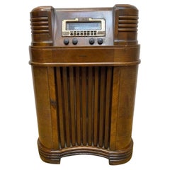 Antique Philco 40-180 Console Floor Radio 